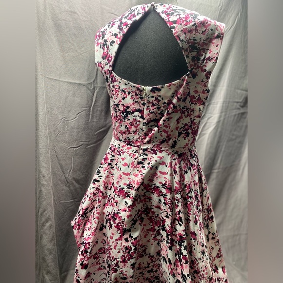 White House black market Spring Easter Dress sz 8 M Fit & Flare - Picture 3 of 9